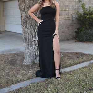 Long black Formal dress La Femme size 2